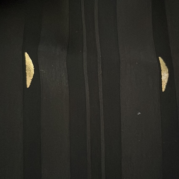 Zac & Rachel blouse. Size Large. Black and gold. - Picture 5 of 9